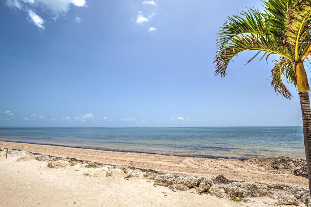 Beachfront Condo On Coco Plum Beach Key Colony Beach Exterior photo